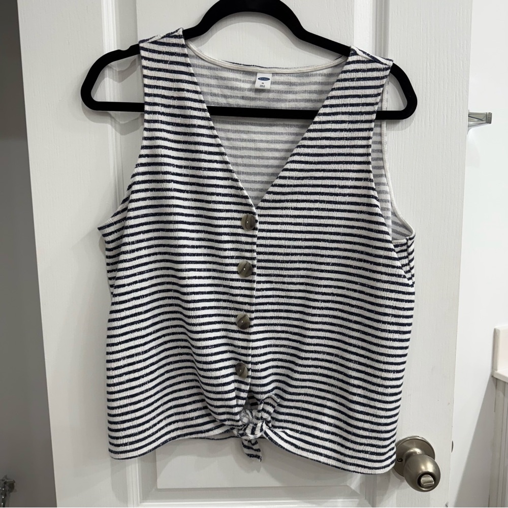 Old Navy Sleeveless Navy striped top with buttons and tied accent XL